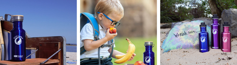 3 Bilder Bild mit baluer miniTANKA im Starndkorb, Junge beißt in Apfel und hat seine blaue miniTANKA vor sich, miniTANKA in pink, blau und silber vor Stein auf dem Steht wirklich sein..